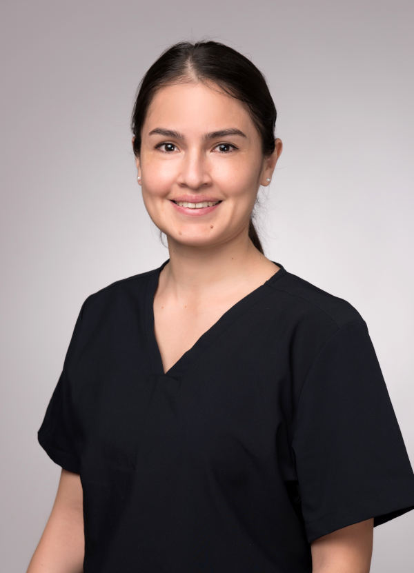 ZMVZ Alstertal - Frau Lauterberg (Zahnarzthelferin, Zahnmedizinische Verwaltungsfachangestellte, Zahnmedizinische Chirurgische/Implantologische Assistenz)